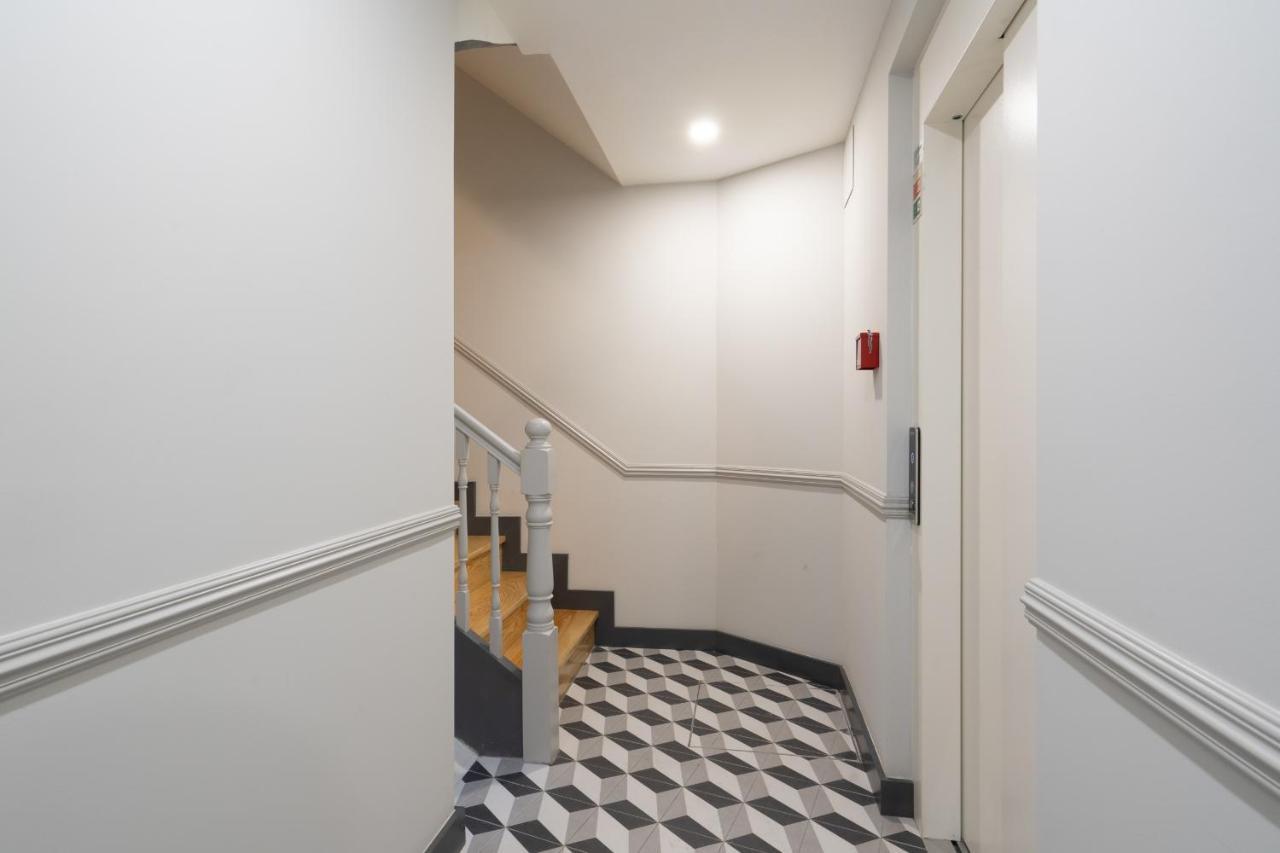 Host Wise - Enchanting Design Flat - Premium Location Porto Kültér fotó